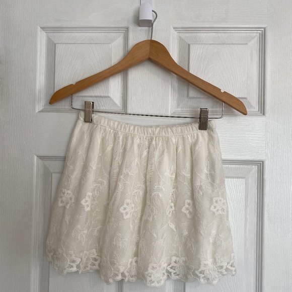 Abercrombie Kids Cream Floral Lace Skirt - Picture 1 of 3